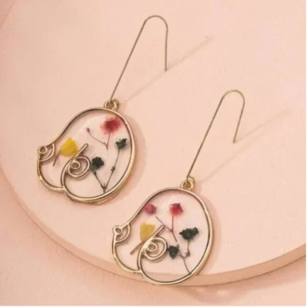 ⭐️✨✨ FREE Flower Pressed Body Peasant Hipster Hippie Art Boob Geo Drop Earrings